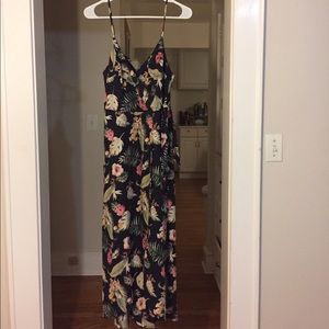 NEVER WORN - dee elly - navy floral tank dress!